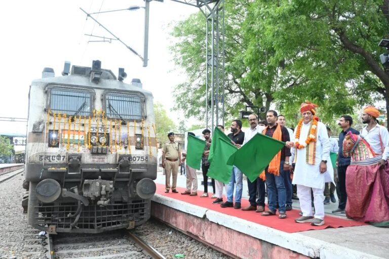 रामेश्वरम आस्था और अध्यात्म का संगम, जयपुर से रामेश्वरम-मदुरई के लिए विशेष ट्रेन रवाना