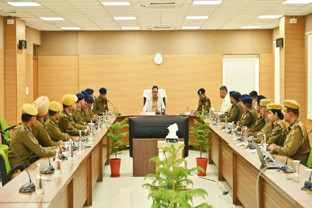 alt="राजस्थान पेपर माफिया का अंत भजनलाल शर्मा की कार्रवाई"