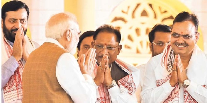 डॉ. हिमंत बिस्वा सरमा शपथ ग्रहण समारोह मुख्यमंत्री भजनलाल शर्मा और पीएम मोदी