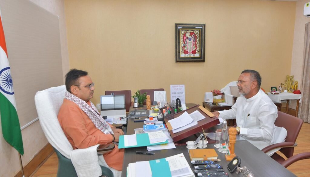 मुख्यमंत्री भजनलाल शर्मा से मुलाकात करते ऊर्जा मंत्री और राजस्थान के विधायक