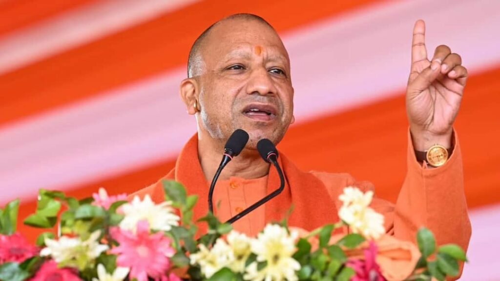 उत्तर प्रदेश की नई SRG फोर्स के जवान आपदा प्रबंधन प्रशिक्षण के दौरान