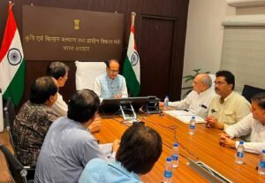 कृषि मंत्री से मुलाकात में एक देश एक मंडी सेस की मांग करते बीयूवीएम प्रतिनिधि