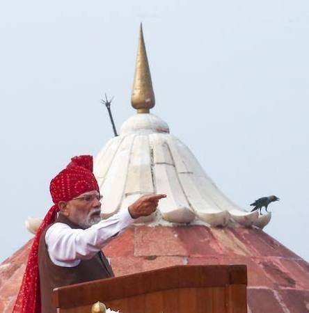 विकसित भारत 2047 पर स्वतंत्रता दिवस संबोधन करते प्रधानमंत्री नरेंद्र मोदी