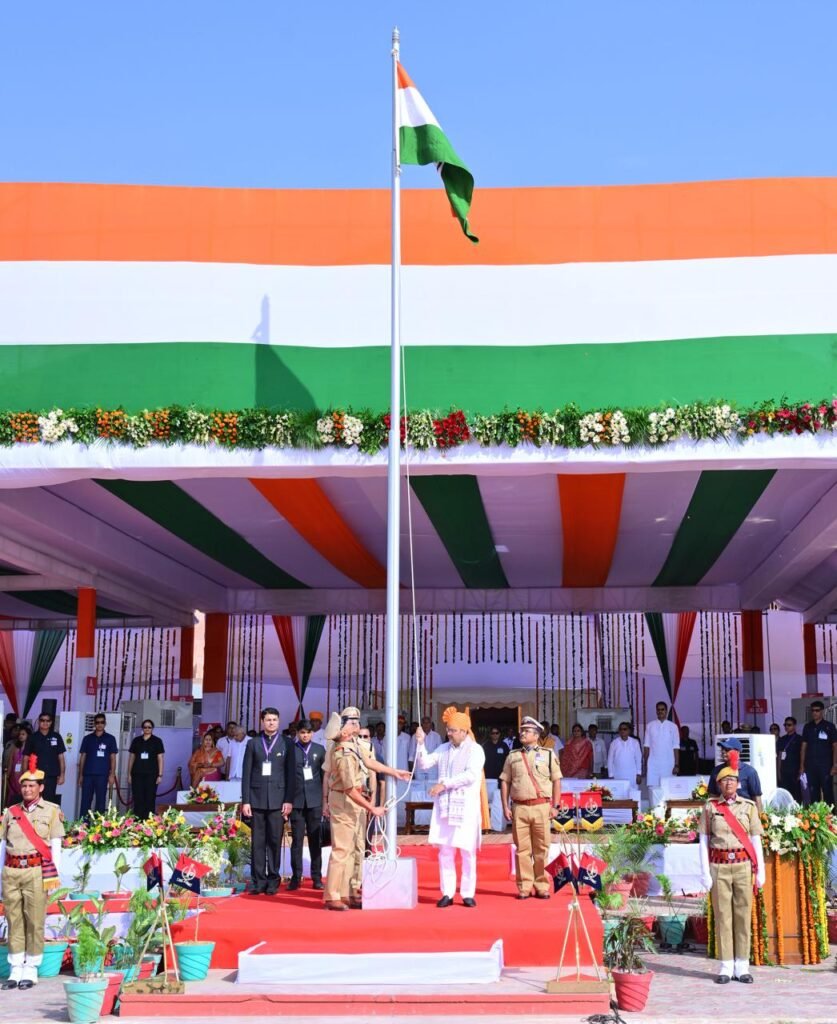 80वें स्वतंत्रता दिवस पर बीकानेर में मुख्यमंत्री भजनलाल शर्मा ने ध्वजारोहण किया