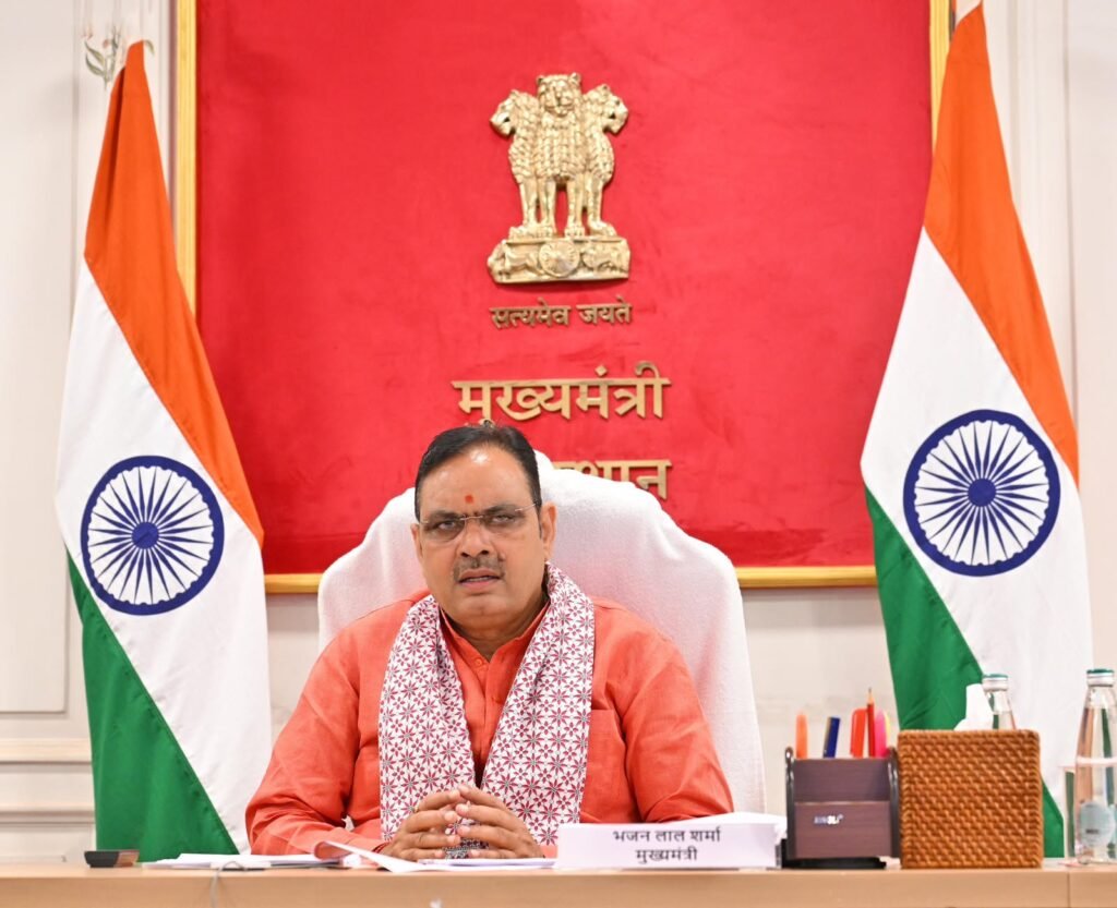 RAJ-UNNATI से विकास कार्यों की समीक्षा करते मुख्यमंत्री