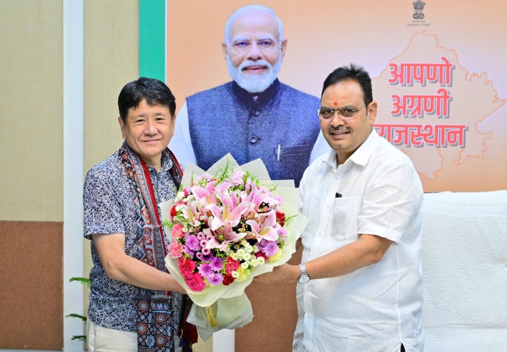 मुख्यमंत्री भजनलाल शर्मा जापानी प्रतिनिधिमंडल के साथ राजस्थान में निवेश को लेकर बैठक करते हुए