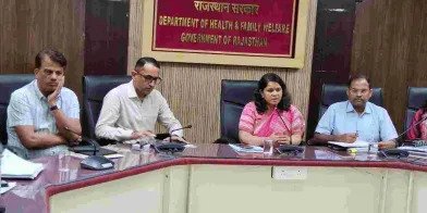 त्योहारों पर खाद्य सुरक्षा जांच करते राजस्थान के खाद्य सुरक्षा अधिकारी