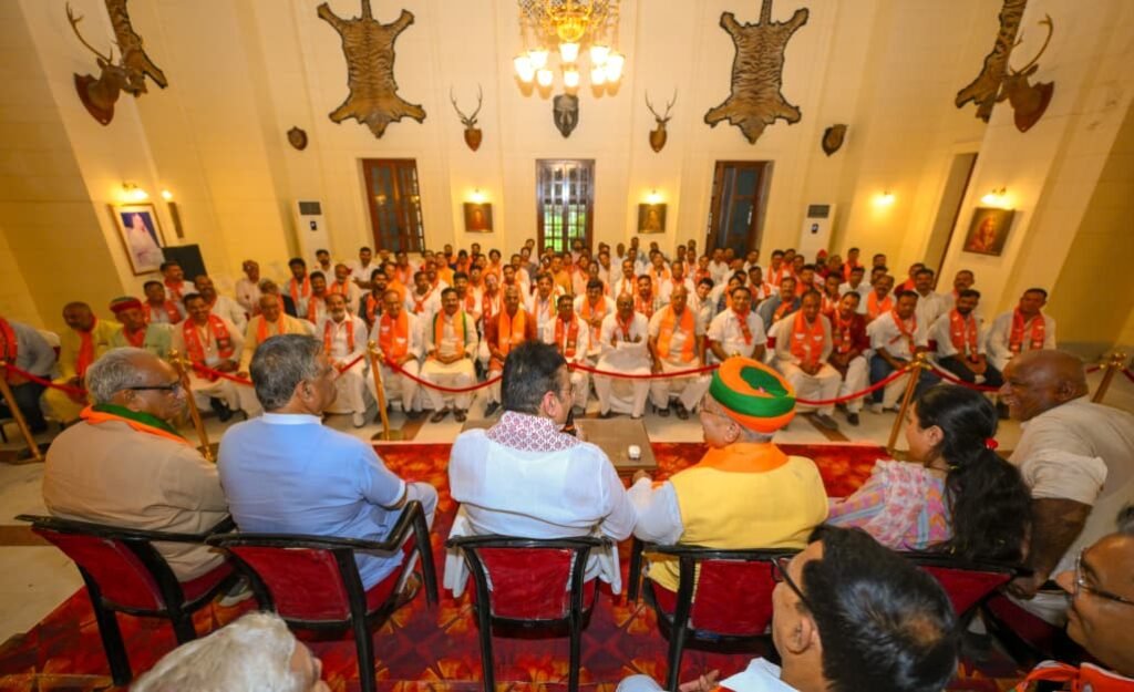 बीकानेर में मुख्यमंत्री भजनलाल शर्मा का रोड शो