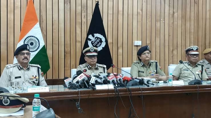 राजस्थान पुलिस डीजीपी राजीव कुमार शर्मा Y-CLG सदस्यों से वीडियो कॉन्फ्रेंसिंग में संवाद करते हुए