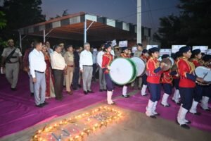 झुंझुनूं के आबूसर में एक दीप लोकतंत्र के नाम कार्यक्रम में मतदान जागरूकता का संदेश